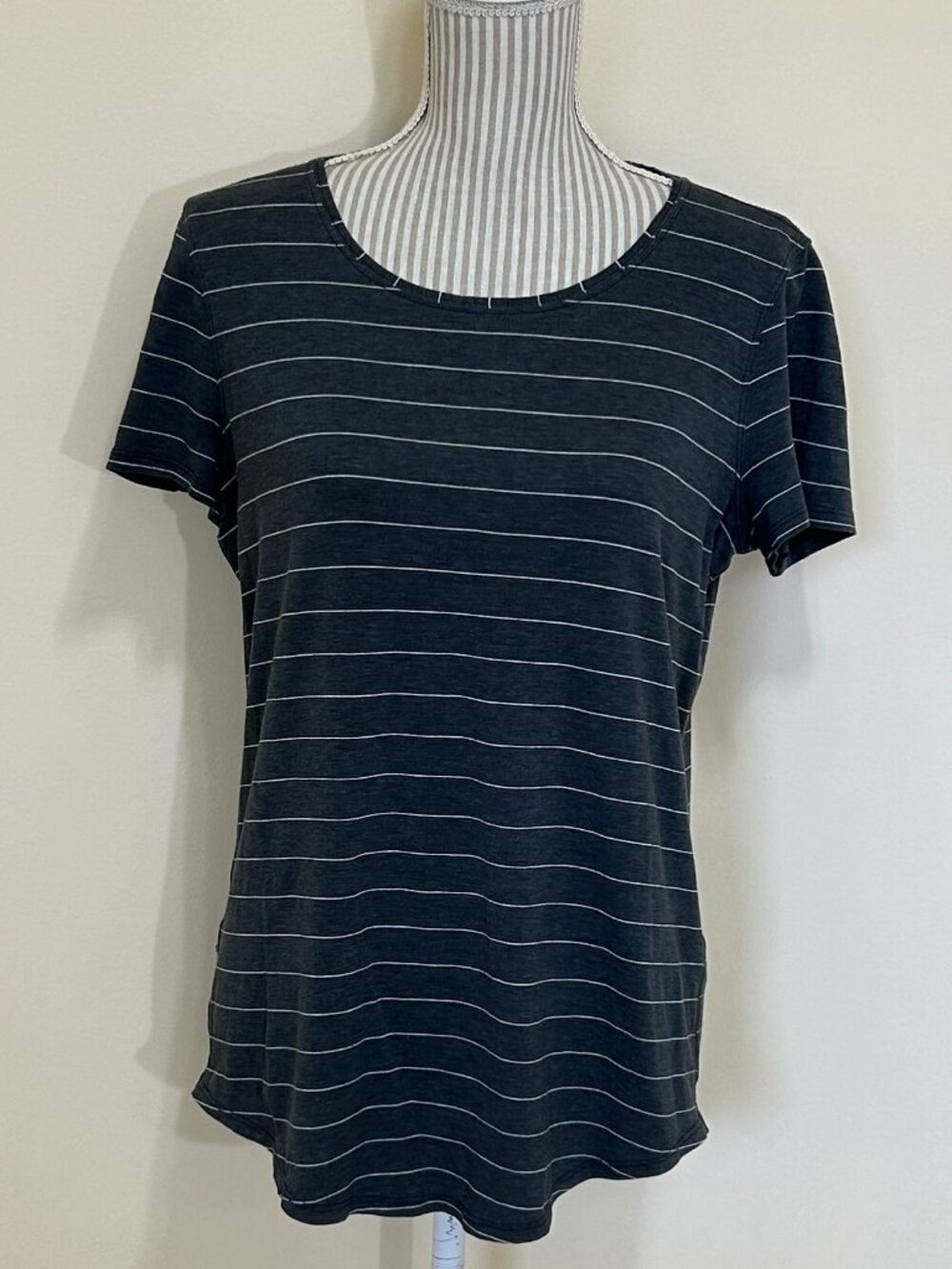 Lululemon Athletica Striped Fitted Short Sleeve T-shirt Grey